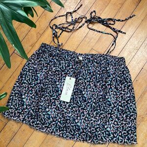 NWT Elan black leave print flowy crop top size women’s medium